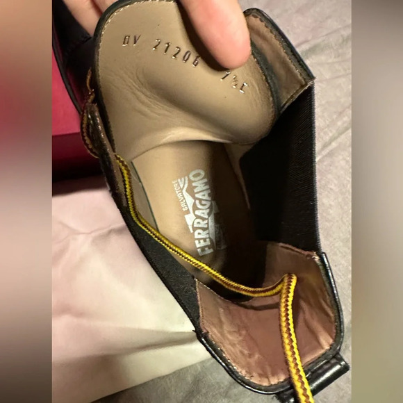 NIB Salvatore Ferragamo Rosco Leather Combat Boots in Black 7.5 - Picture 13 of 14